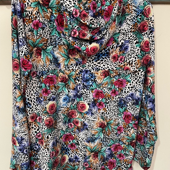 LuLaRoe Amber, new without tags, size small - Picture 3 of 3